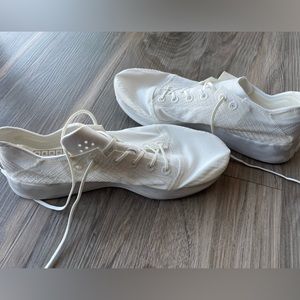 Allbirds x Adidas Sneakers. Male size 8.5